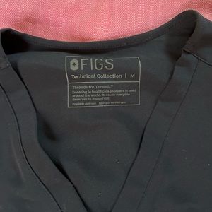 Figs brand scrub top